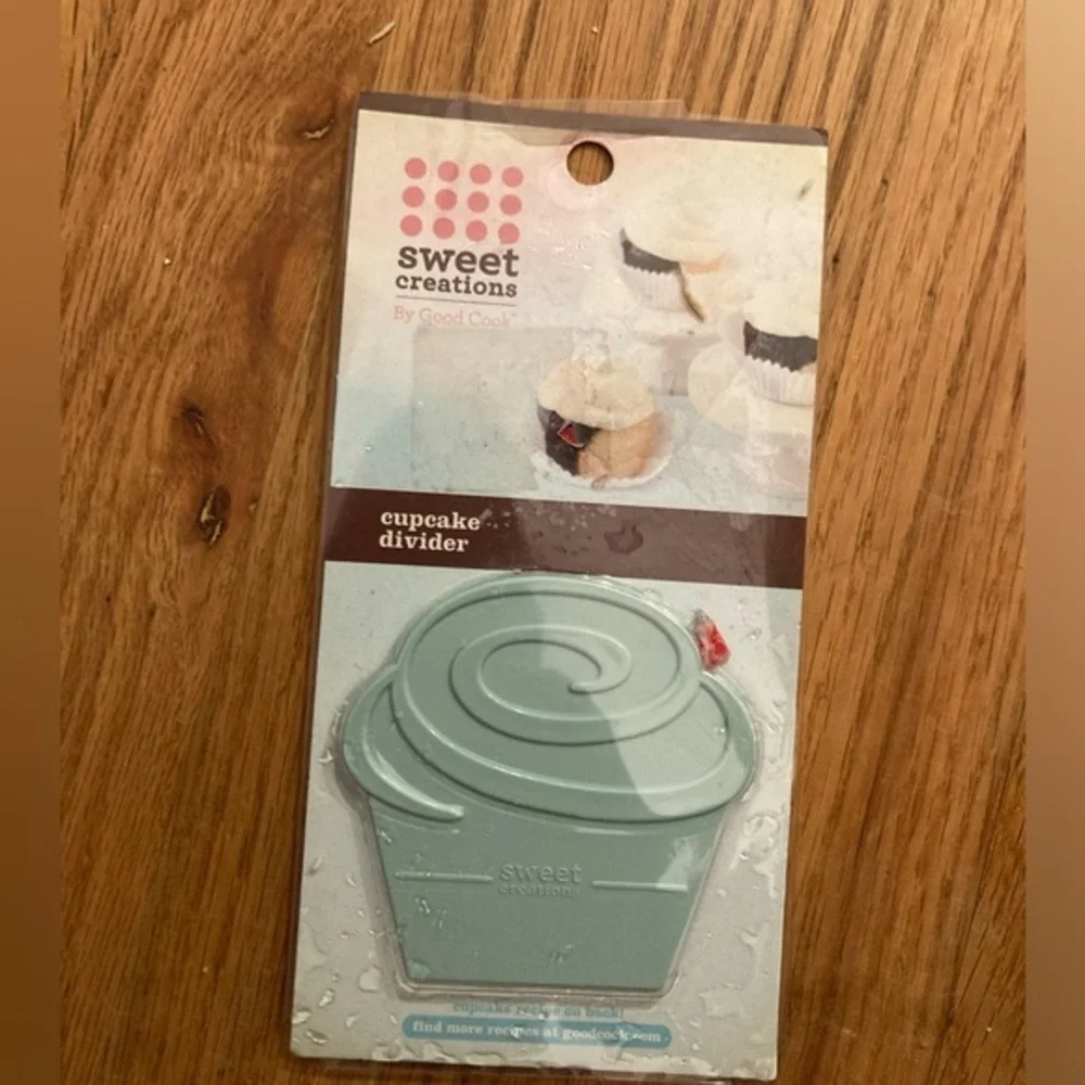 Sweet Creations Cup Cake Dividers - 4 NIP